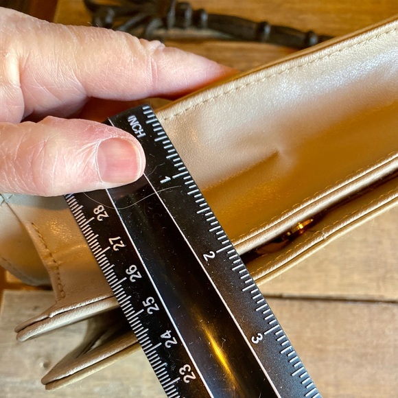 💥Buxton Crossbody Wallet💥 - Picture 13 of 14